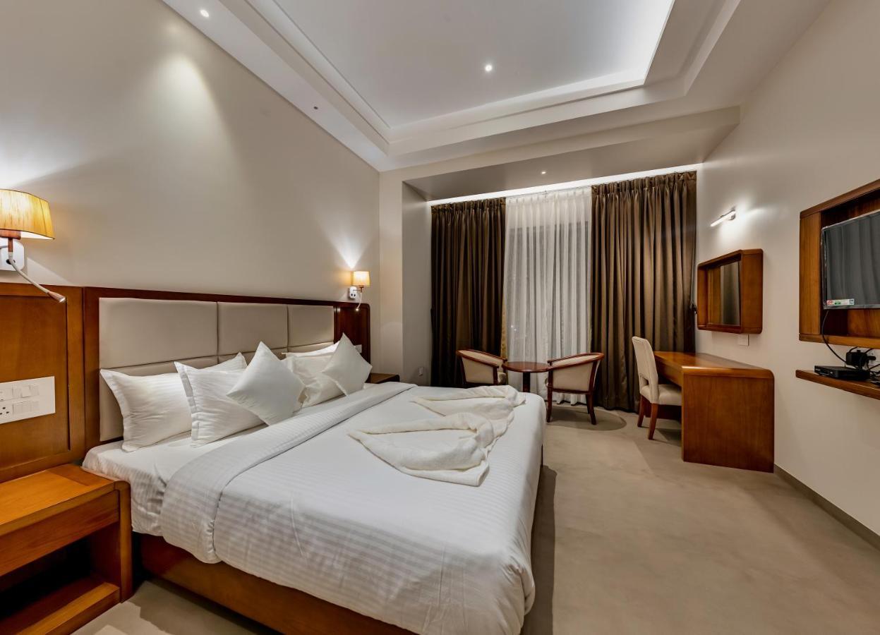 Hotel Grand Regal Chandoli Exterior foto